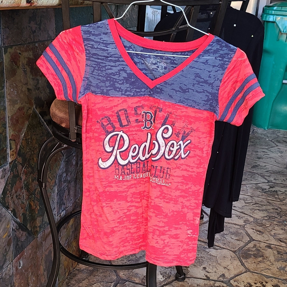 Boston Red Sox t shirt. Small